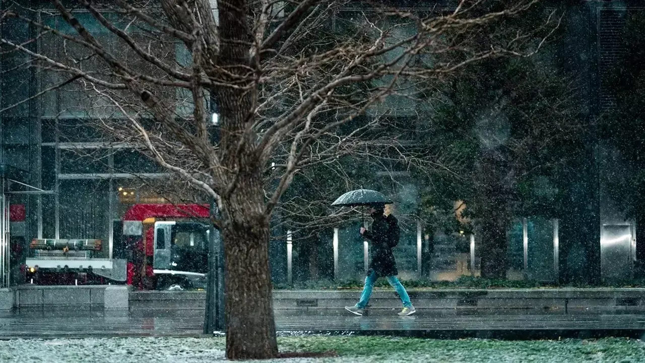 Weathers affect the formation of slippery conditions